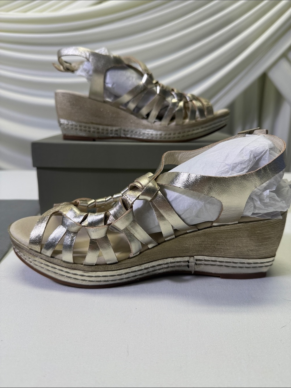 Antelope Garrison - Gold Leather (Size 38)